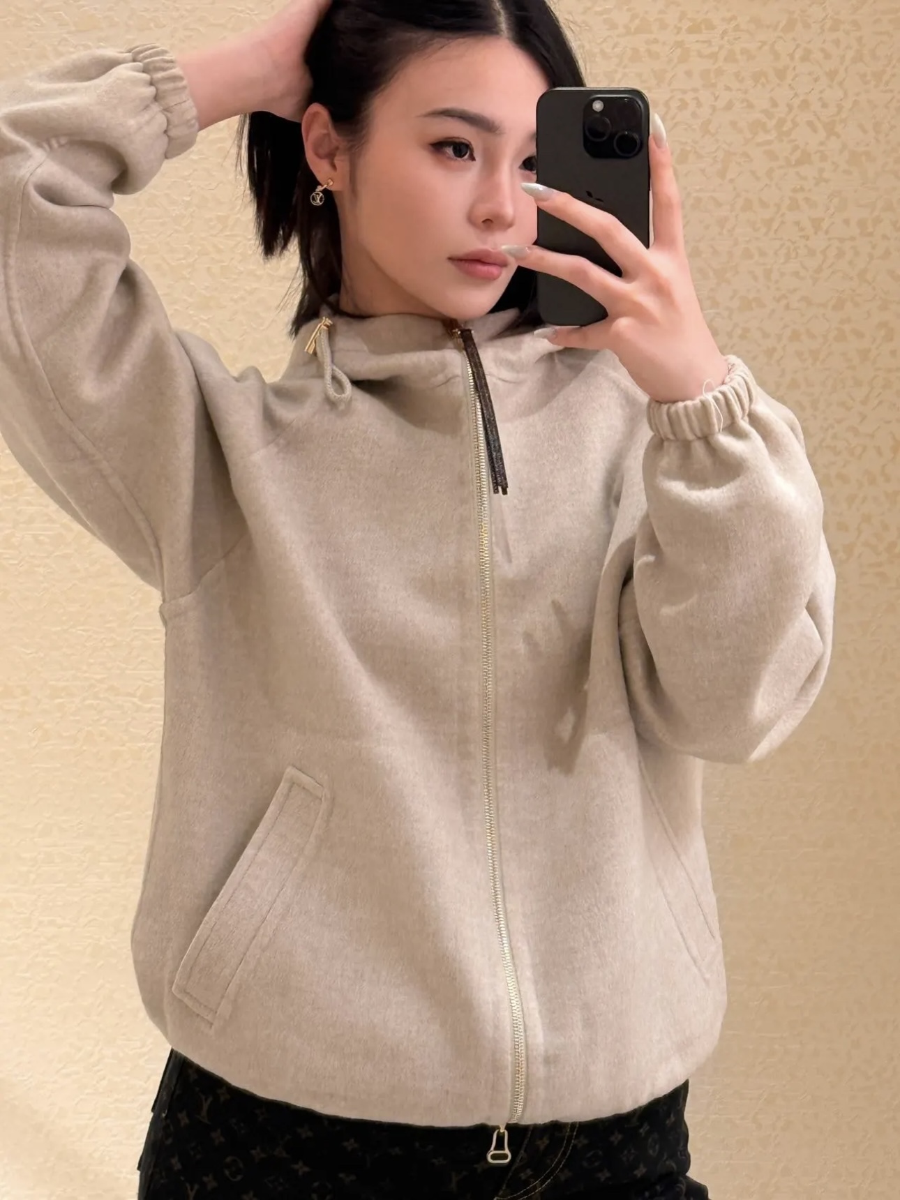 루이 비통 모노그램 후드 투웨이 집업 재킷