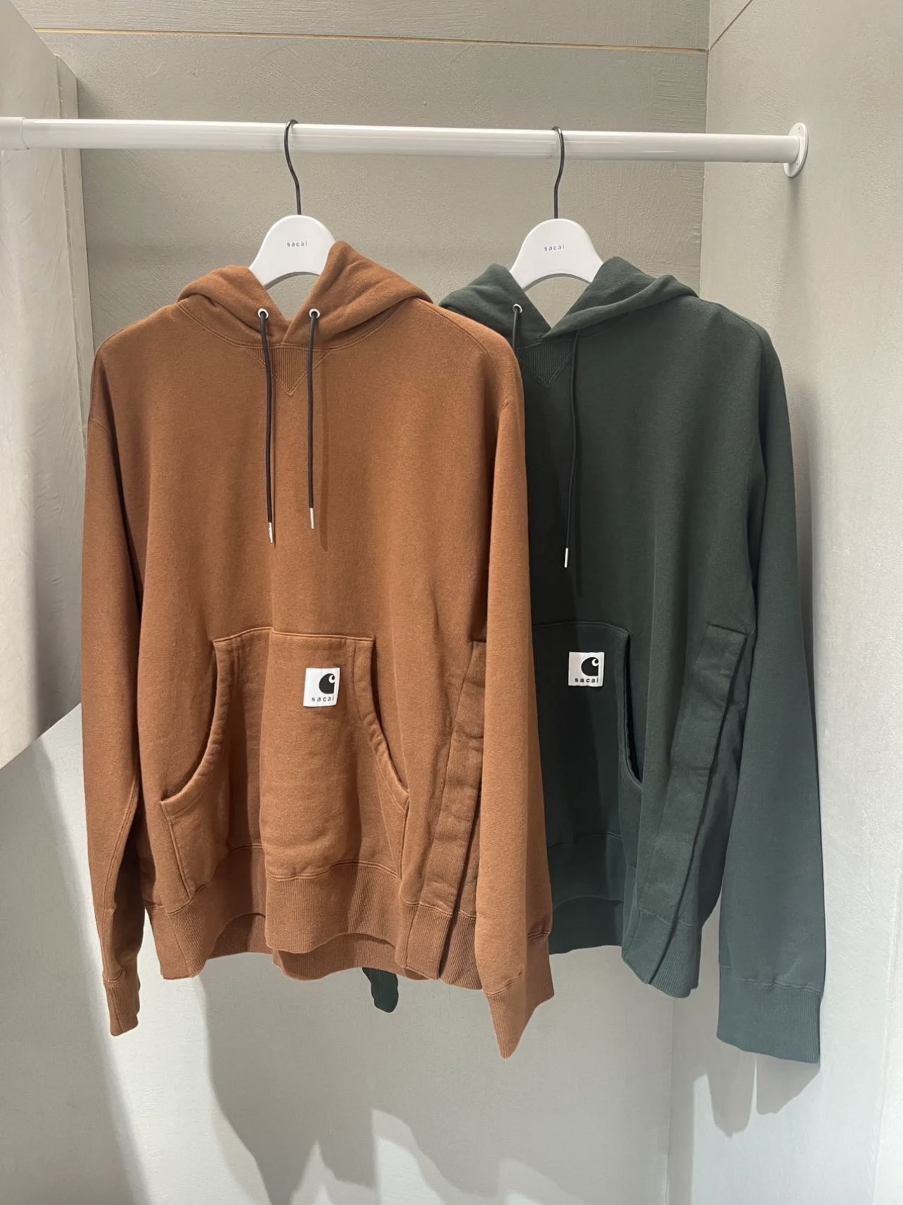 사카이 x 칼하트 WIP 칼하트 WIP x 사카이 로고 패치 후디 스웨트셔츠