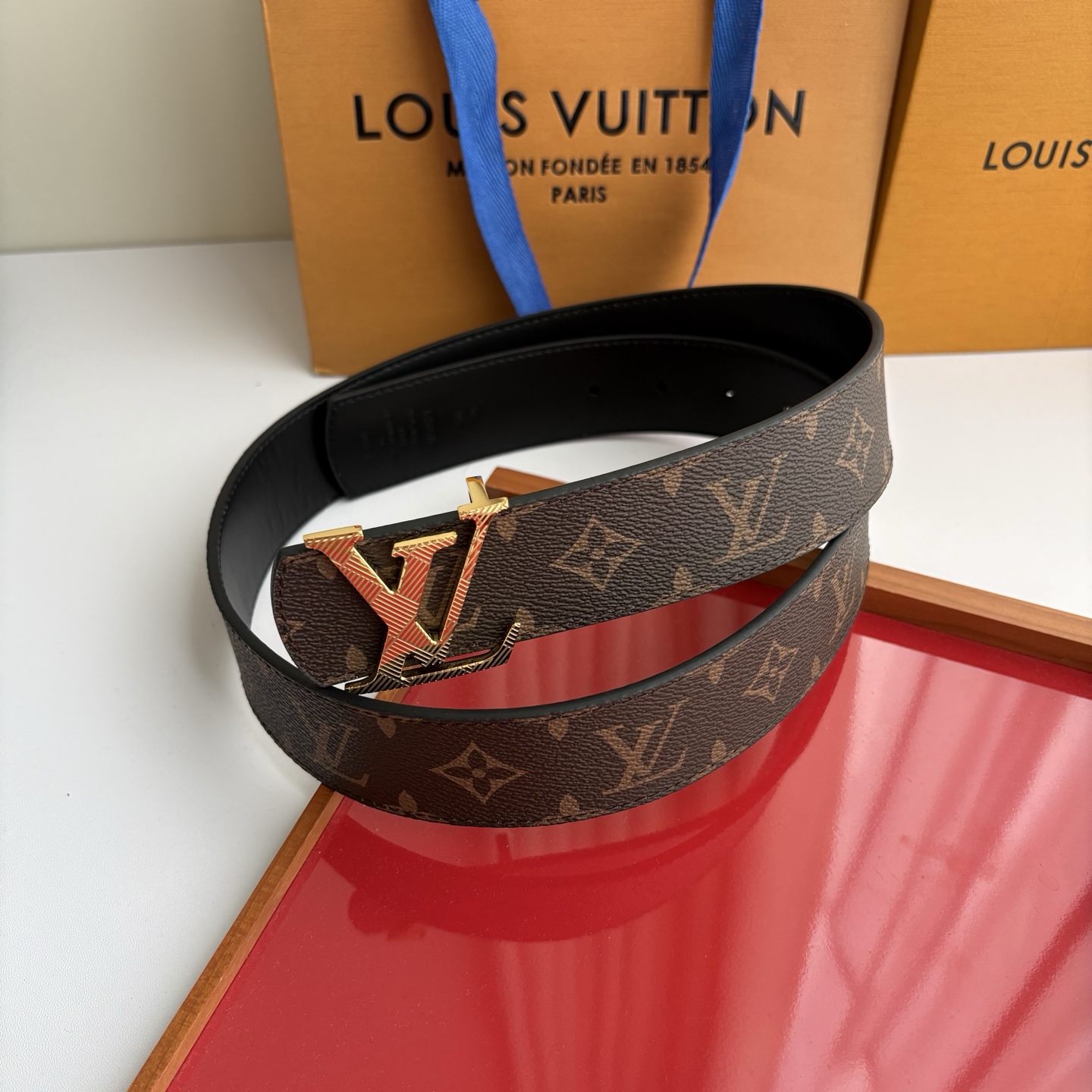 루이비통 LV 이니셜 모노그램 캔버스 리버서블 벨트 40mm