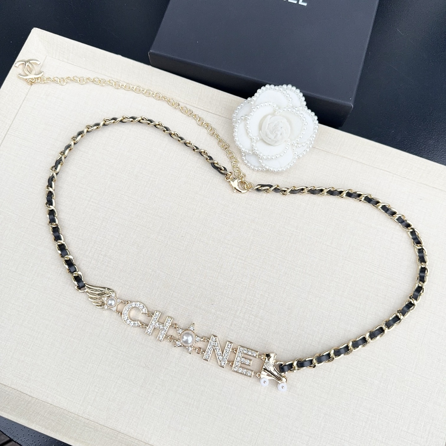 샤넬 CHANEL 레터 로고 펄 장식 체인 벨트