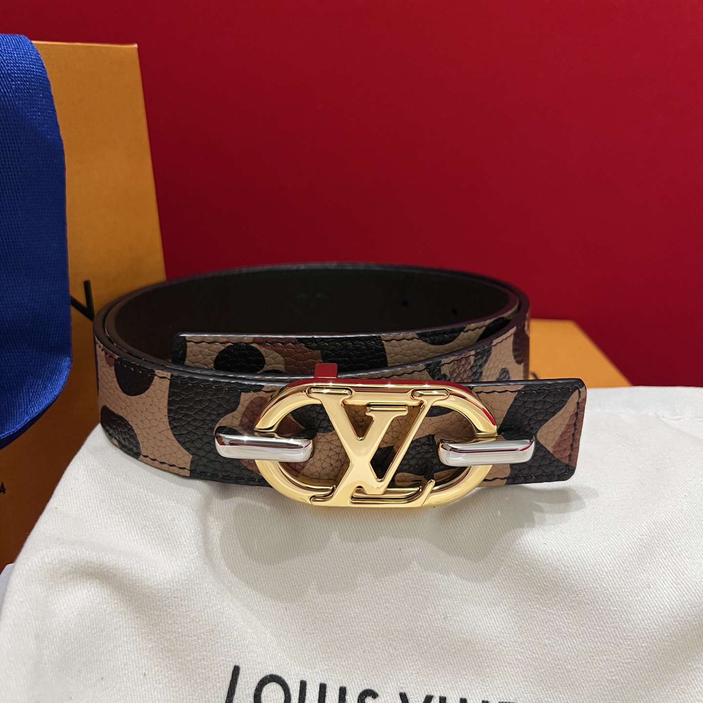 루이 비통 LV 이니셜 리버서블 30MM 벨트