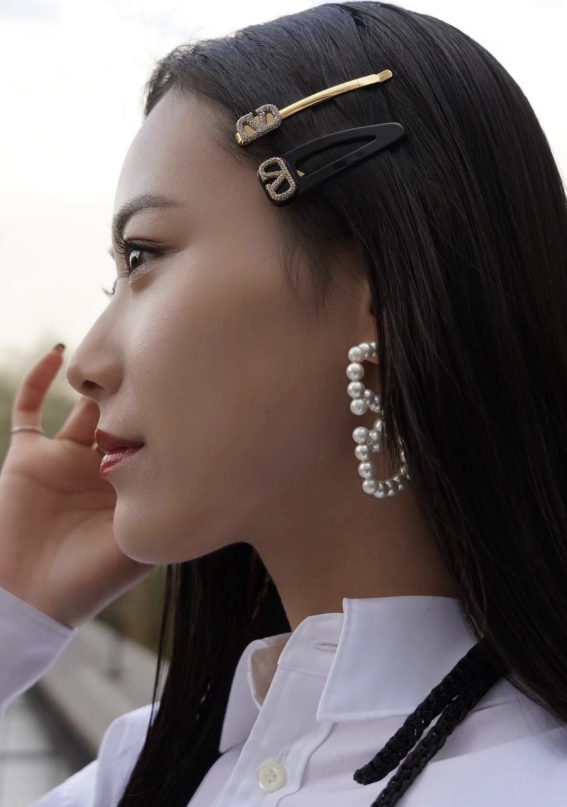 발렌시아가 BB 로고 크리스털 헤어핀 세트