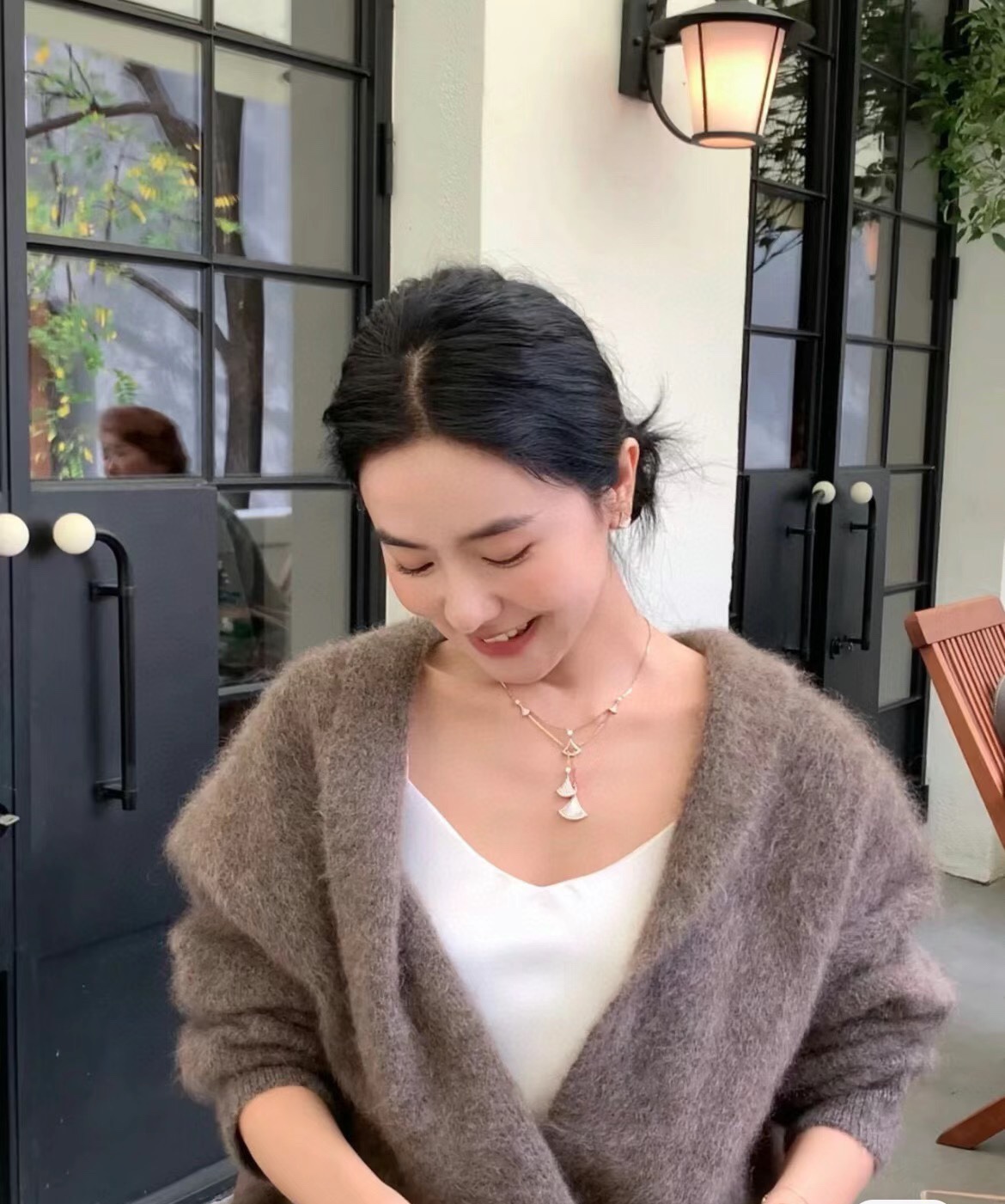 불가리 디바스 드림 마더오브펄 멀티 모티프 네크리스