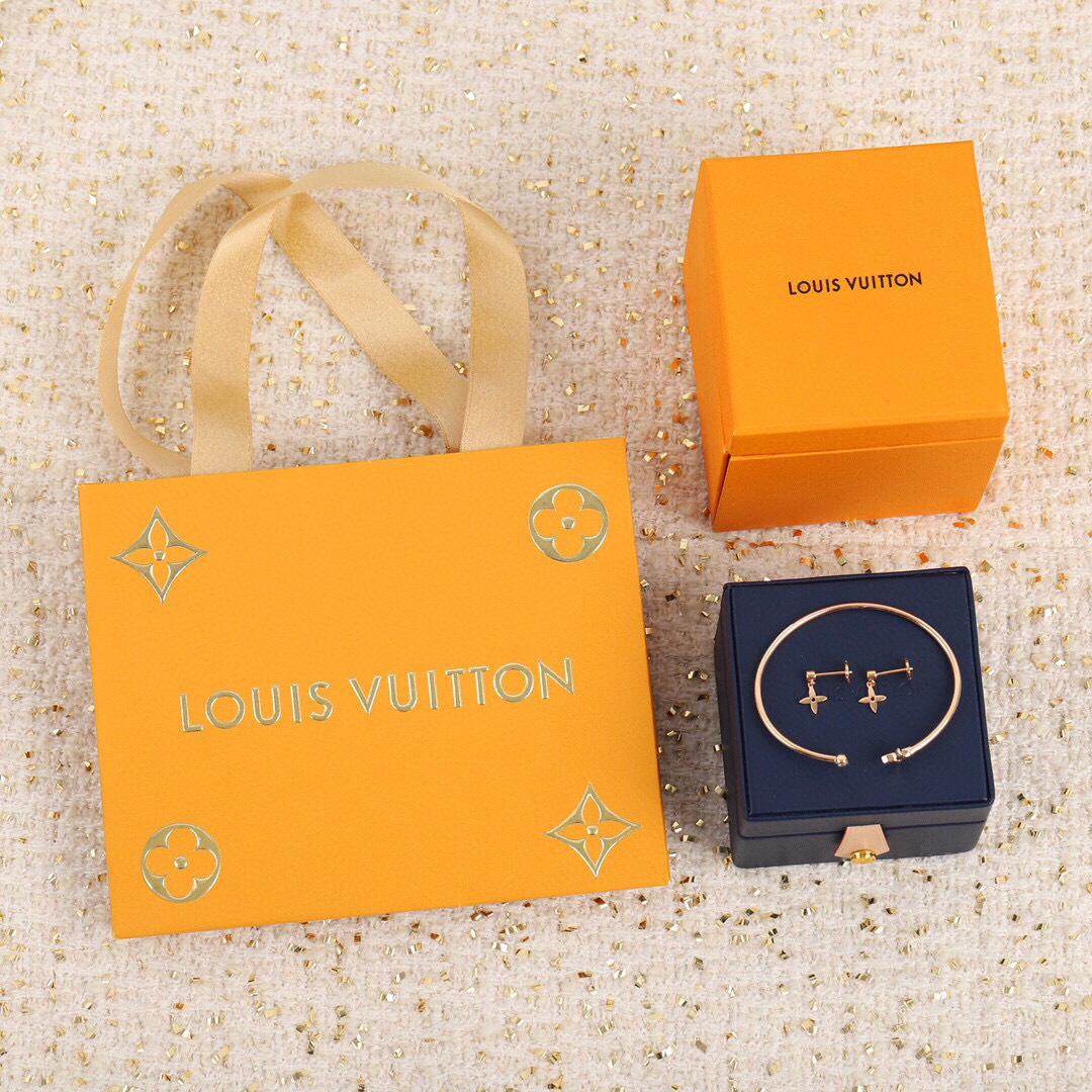 루이 비통 모노그램 플라워 드롭 귀걸이·오픈 뱅글 주얼리 세트