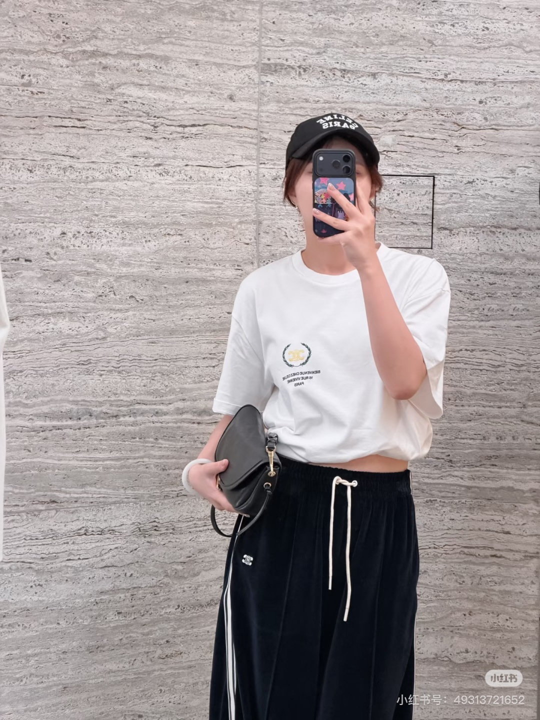 셀린느 트리옹프 크레스트 로고 자수 루즈핏 반팔 티셔츠