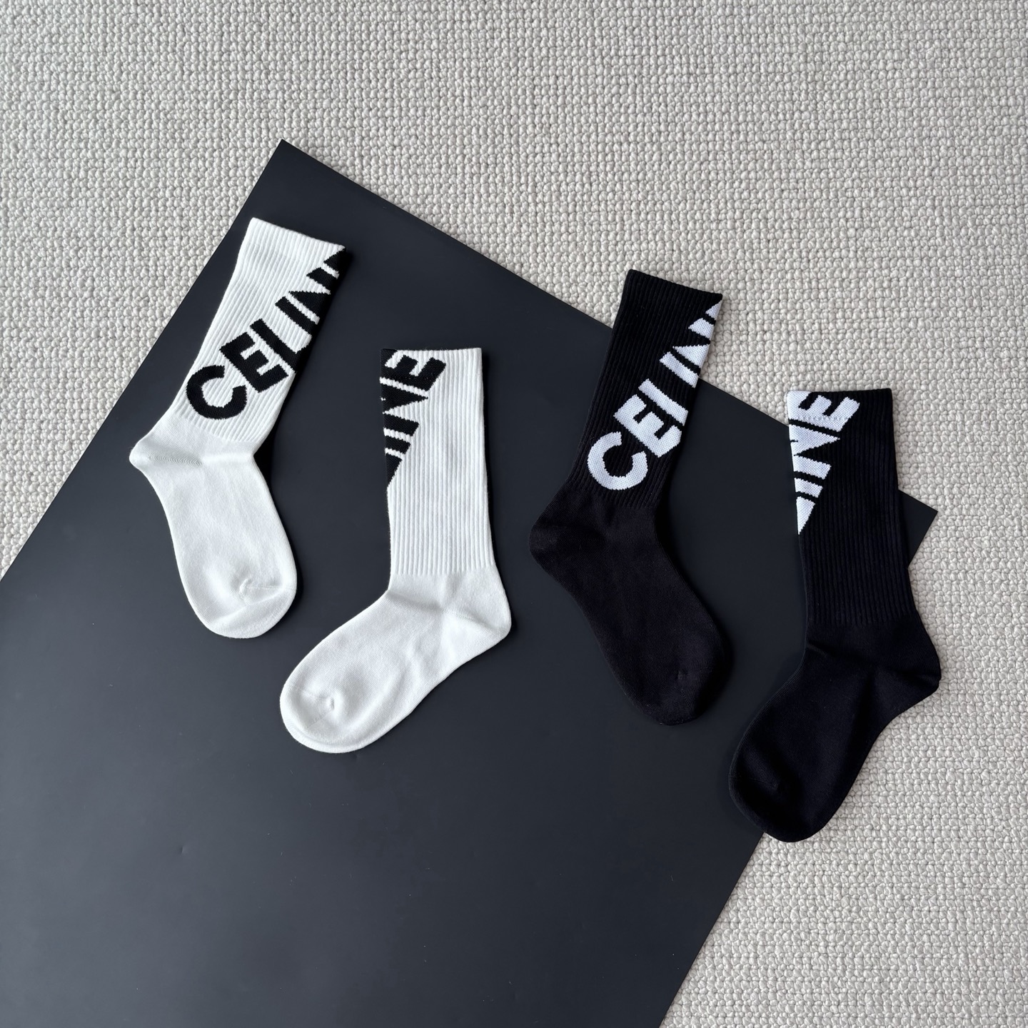 셀린느 CELINE 사선 로고 자카드 립 크루 삭스 2족 세트