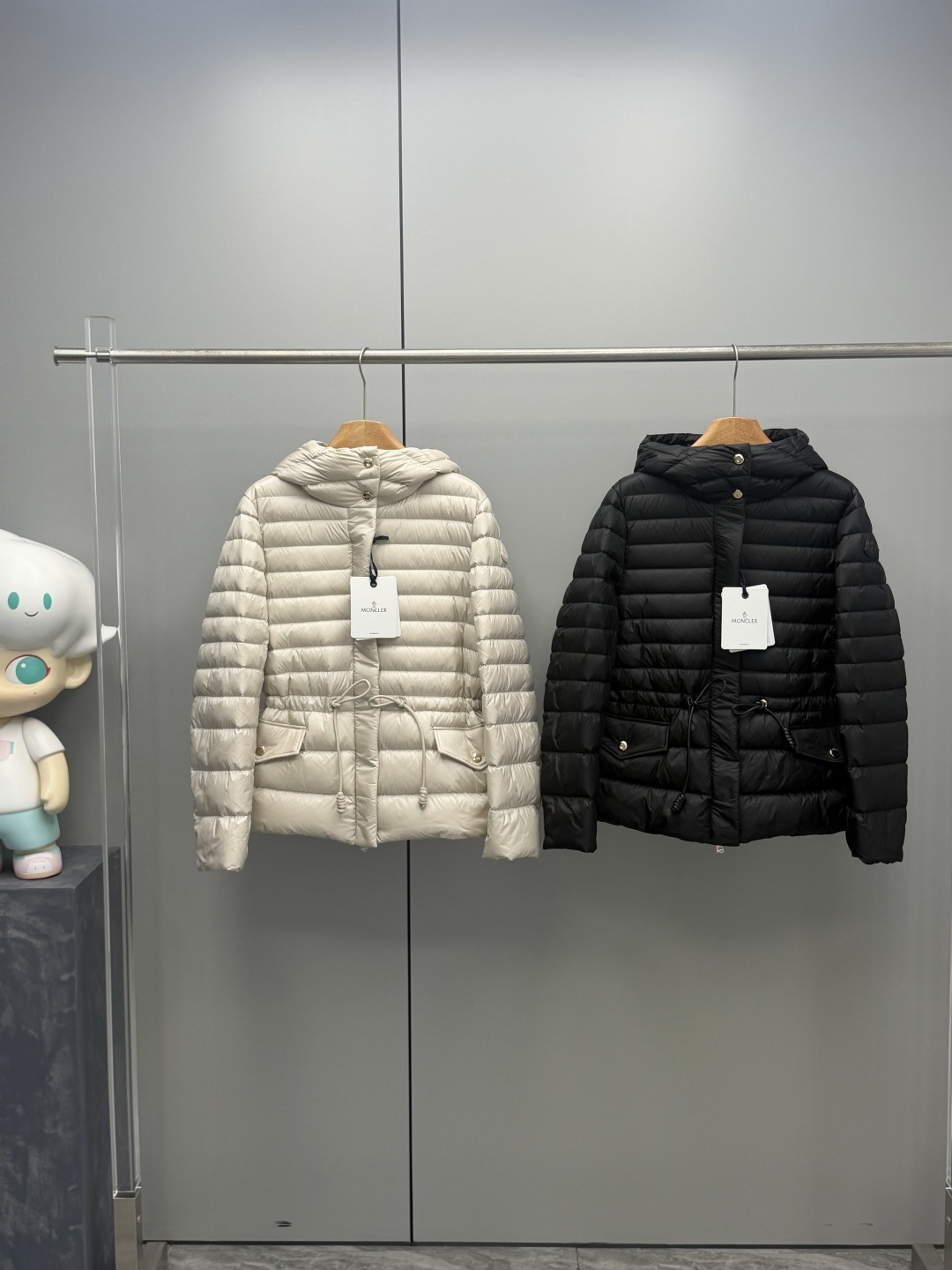 몽클레르 Raies 여성 후드 숏 다운 재킷