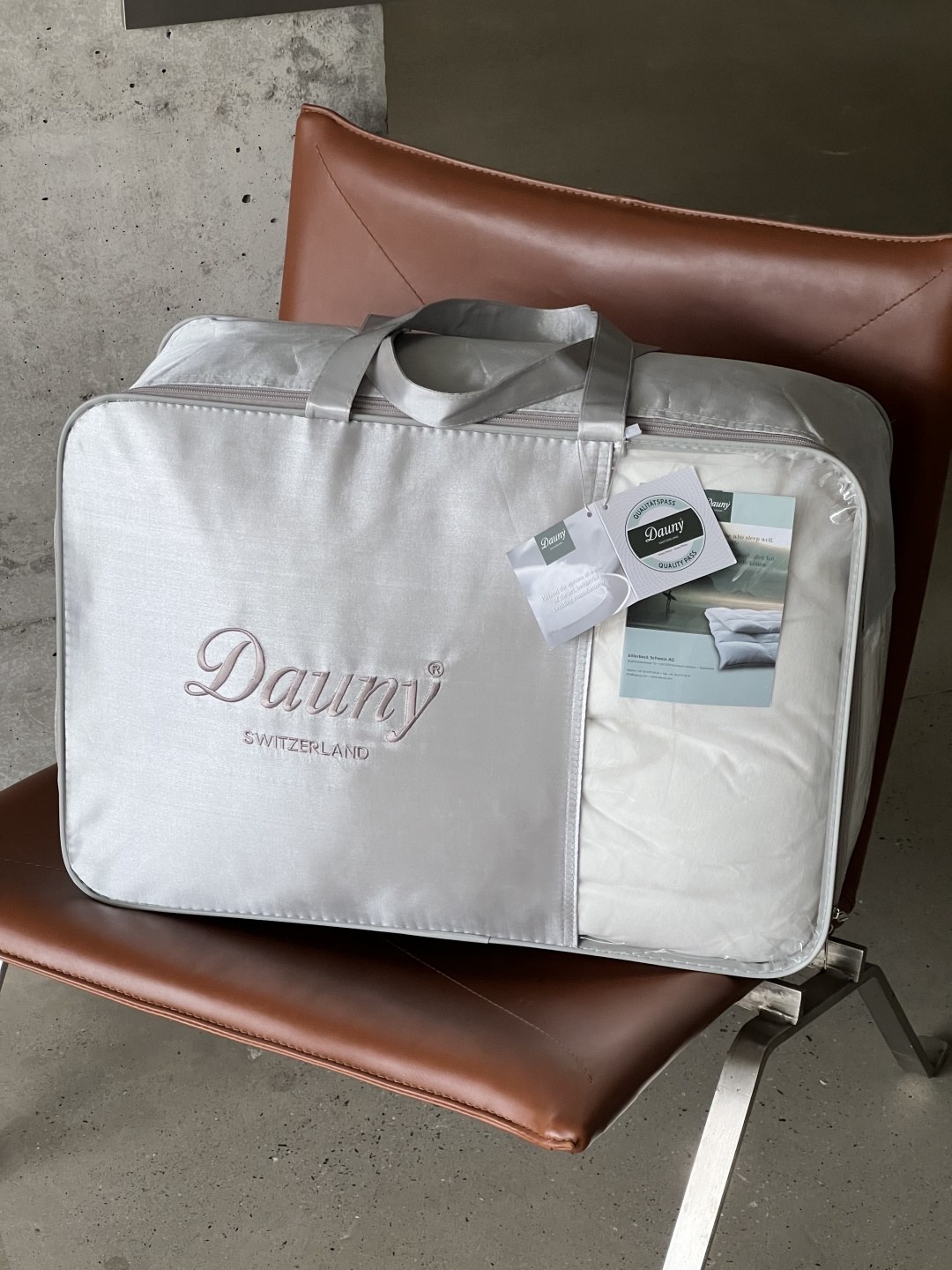 다우니 스위스 다운 이불·베개 침구 세트
