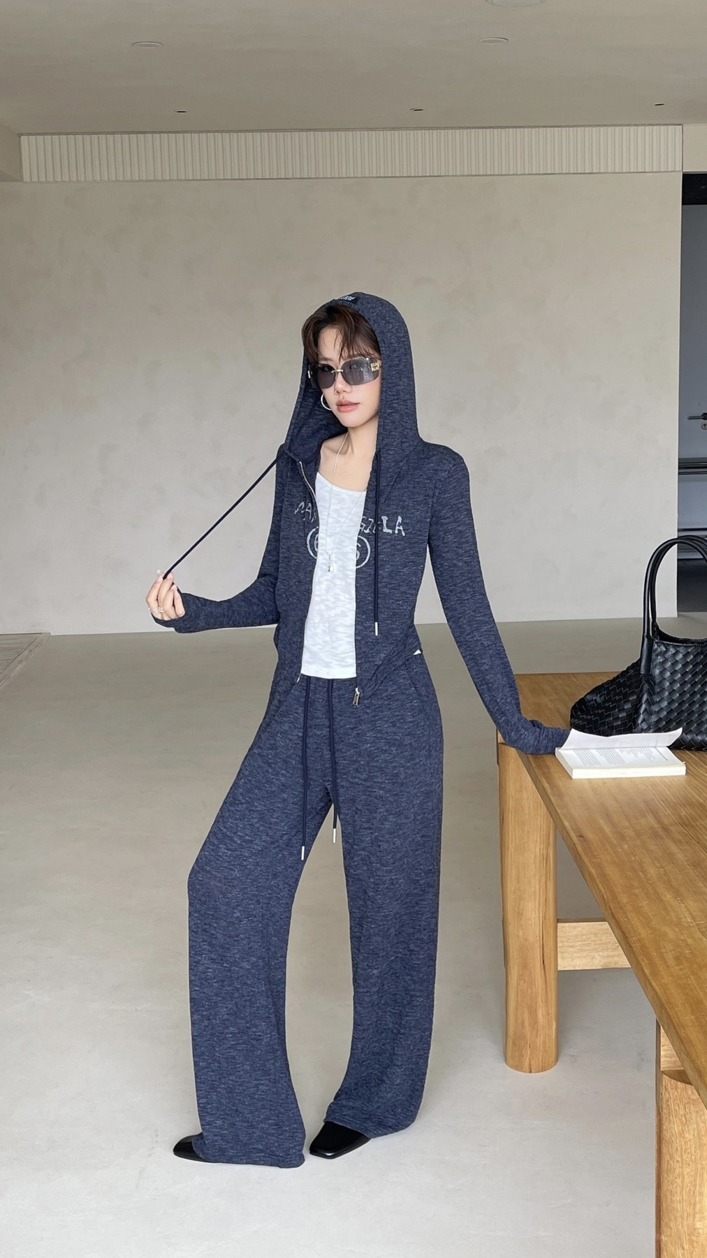 MM6 메종 마르지엘라 넘버식스 로고 후드 집업·와이드 팬츠 레이어드 투피스 세트