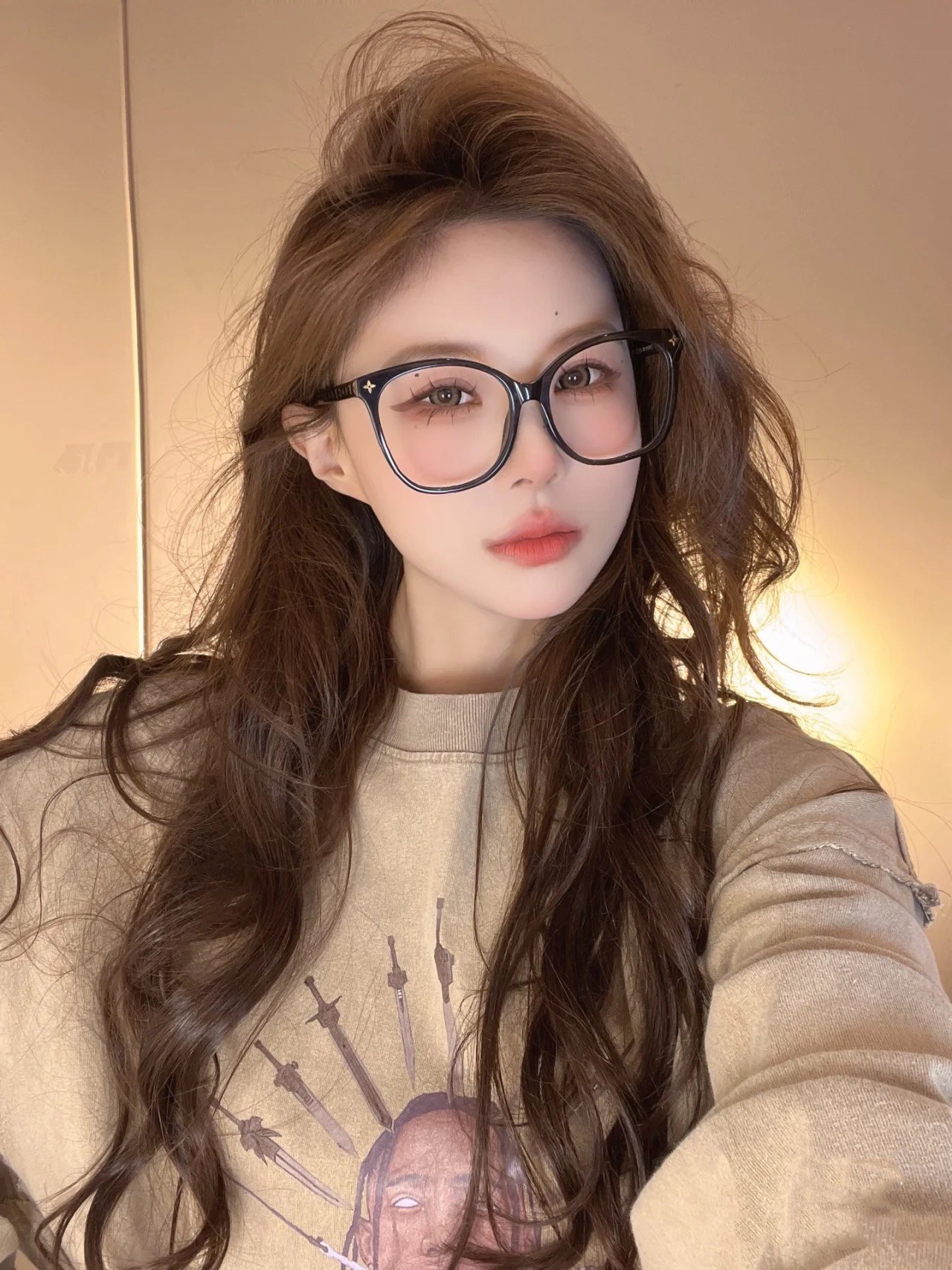 루이 비통 모노그램 플라워 장식 스퀘어 옵티컬 안경