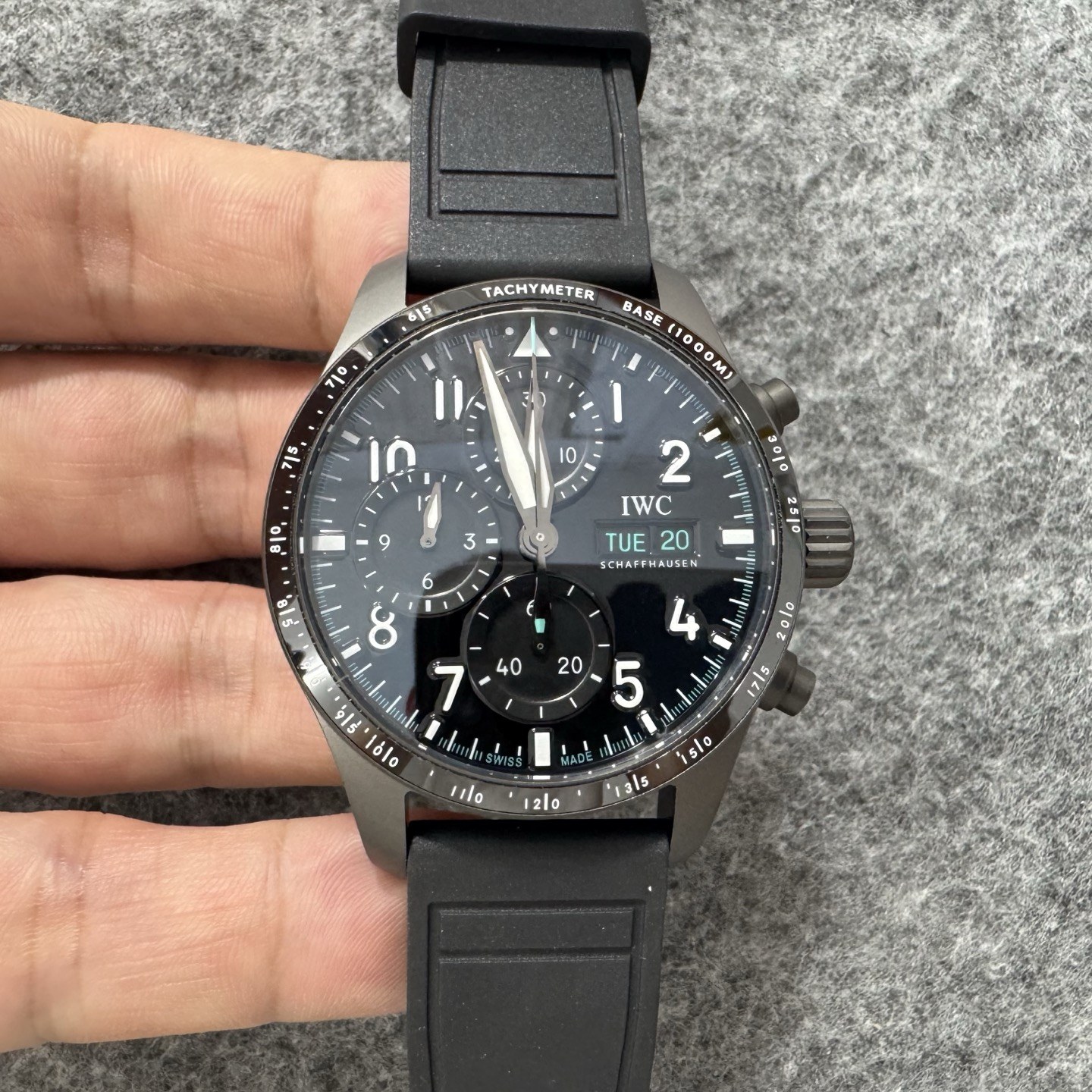 IWC 파일럿 워치 퍼포먼스 크로노그래프 41