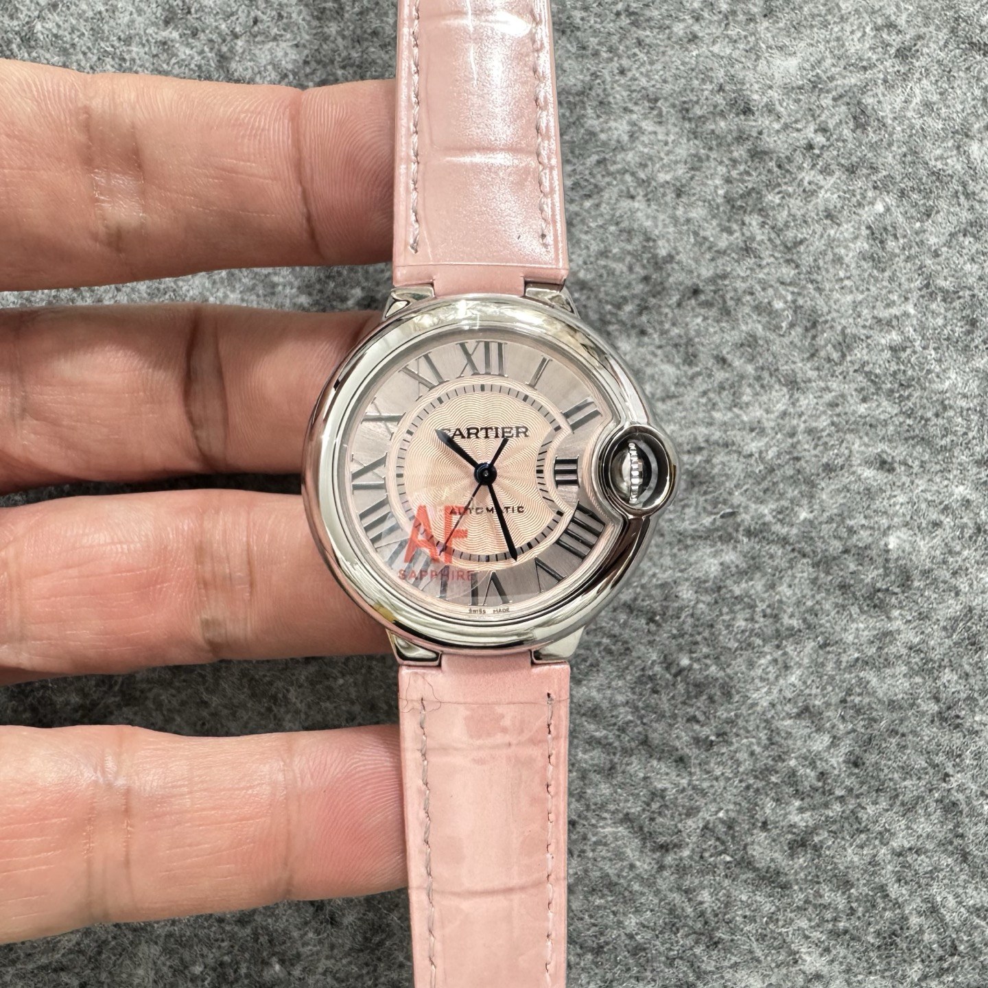 까르띠에 발롱 블루 드 까르띠에 33mm 오토매틱 핑크 가죽 스트랩