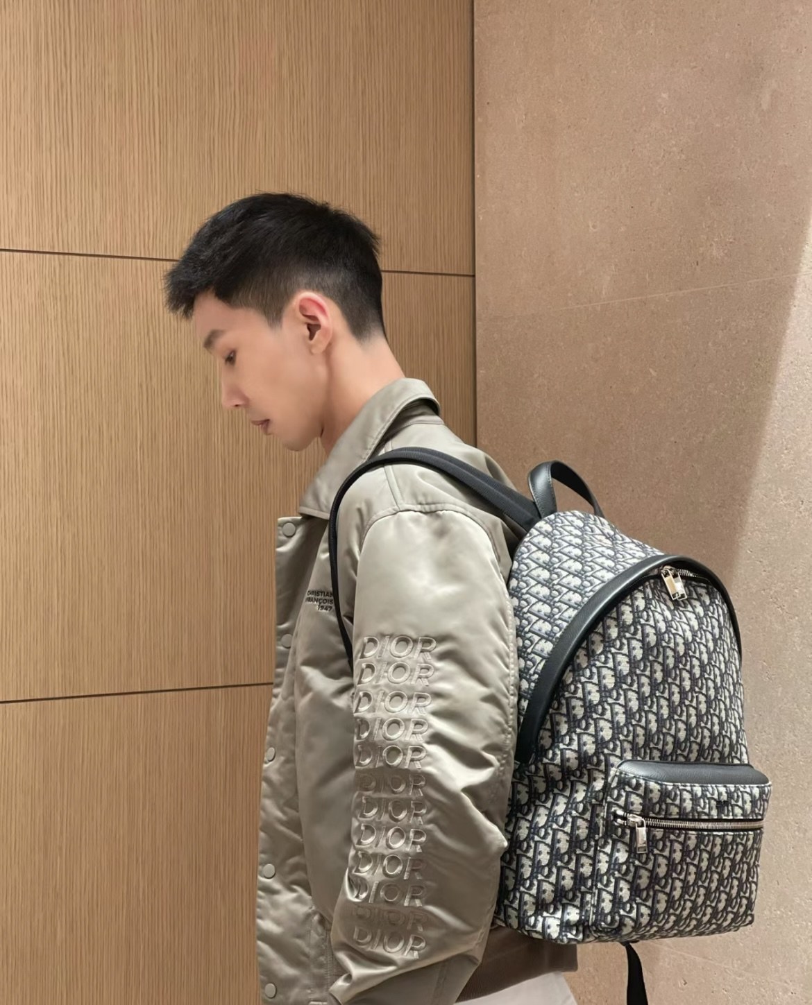 디올 라이더 백팩