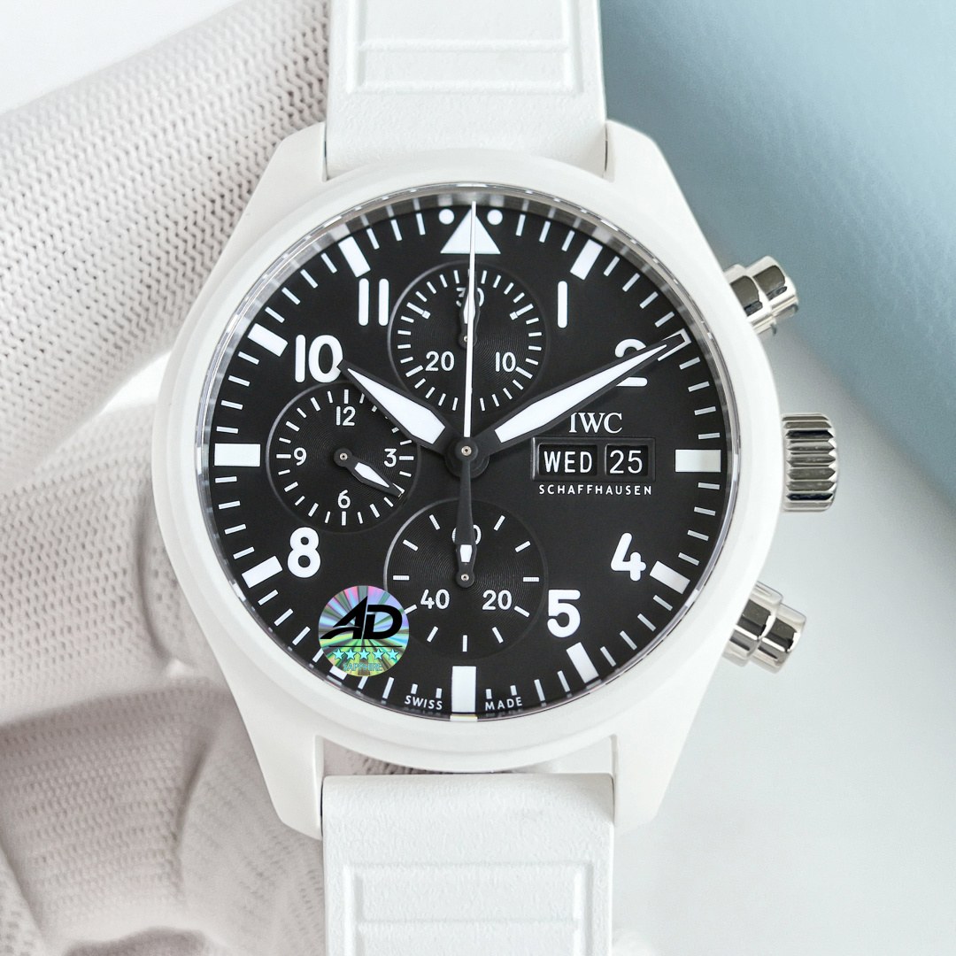 IWC 샤프하우젠 파일럿 워치 크로노그래프 TOP GUN 에디션 "레이크 타호" (IW389105)