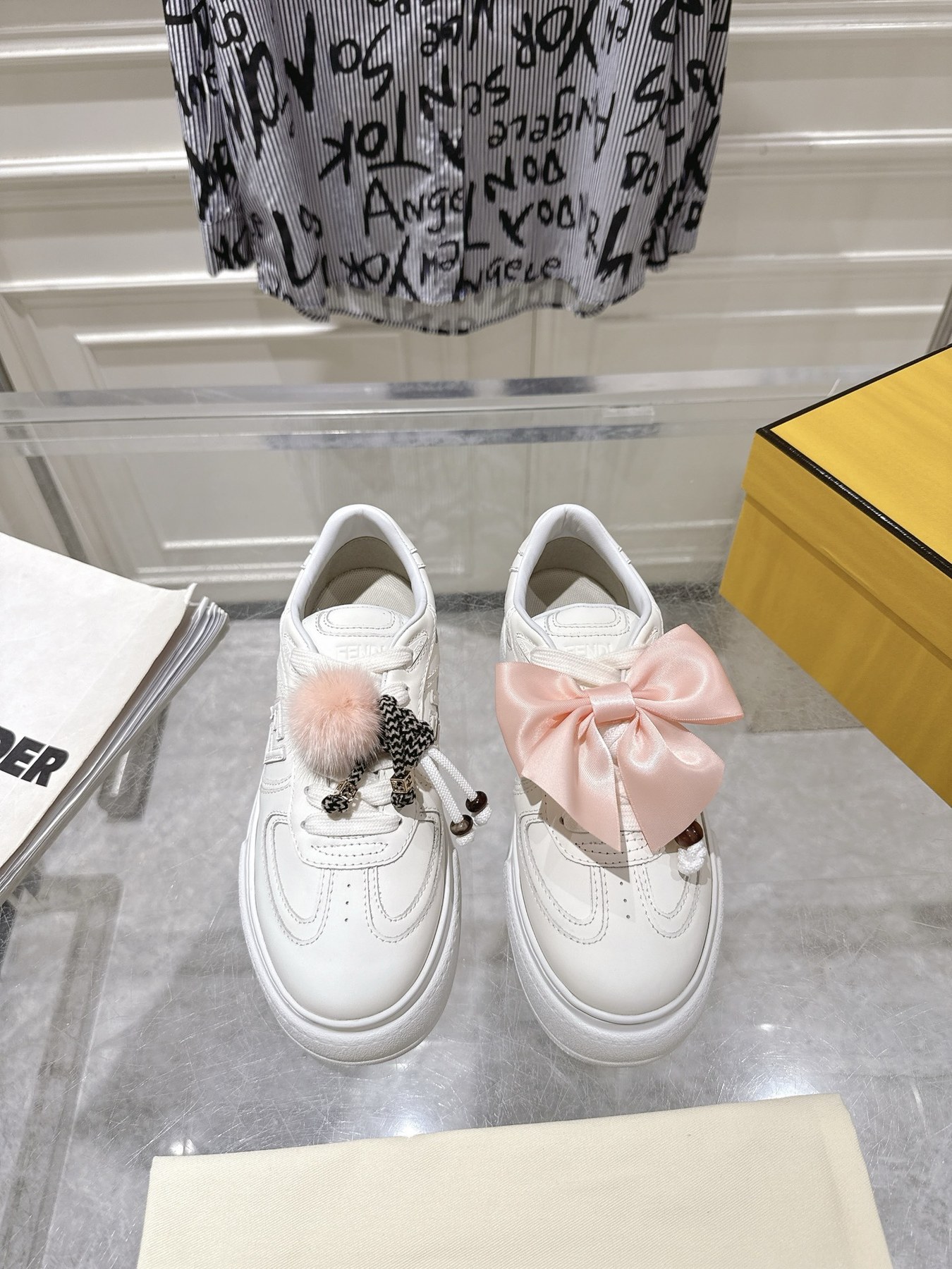 펜디 펜디 매치(Fendi Match) 플랫폼 로우탑 스니커즈