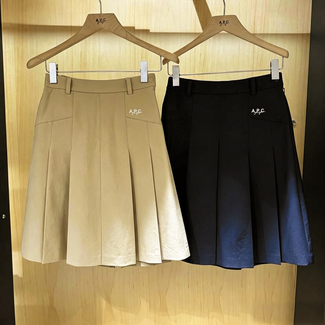 아페쎄(A.P.C.) 여성 골프 플리츠 미디 스커트