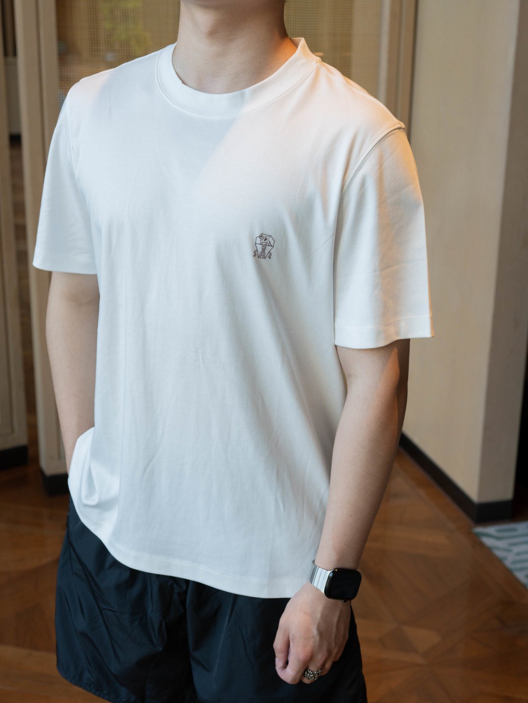 버버리 EKD(이퀘스트리안 나이트 디바이스) 프린트 크루넥 반소매 티셔츠