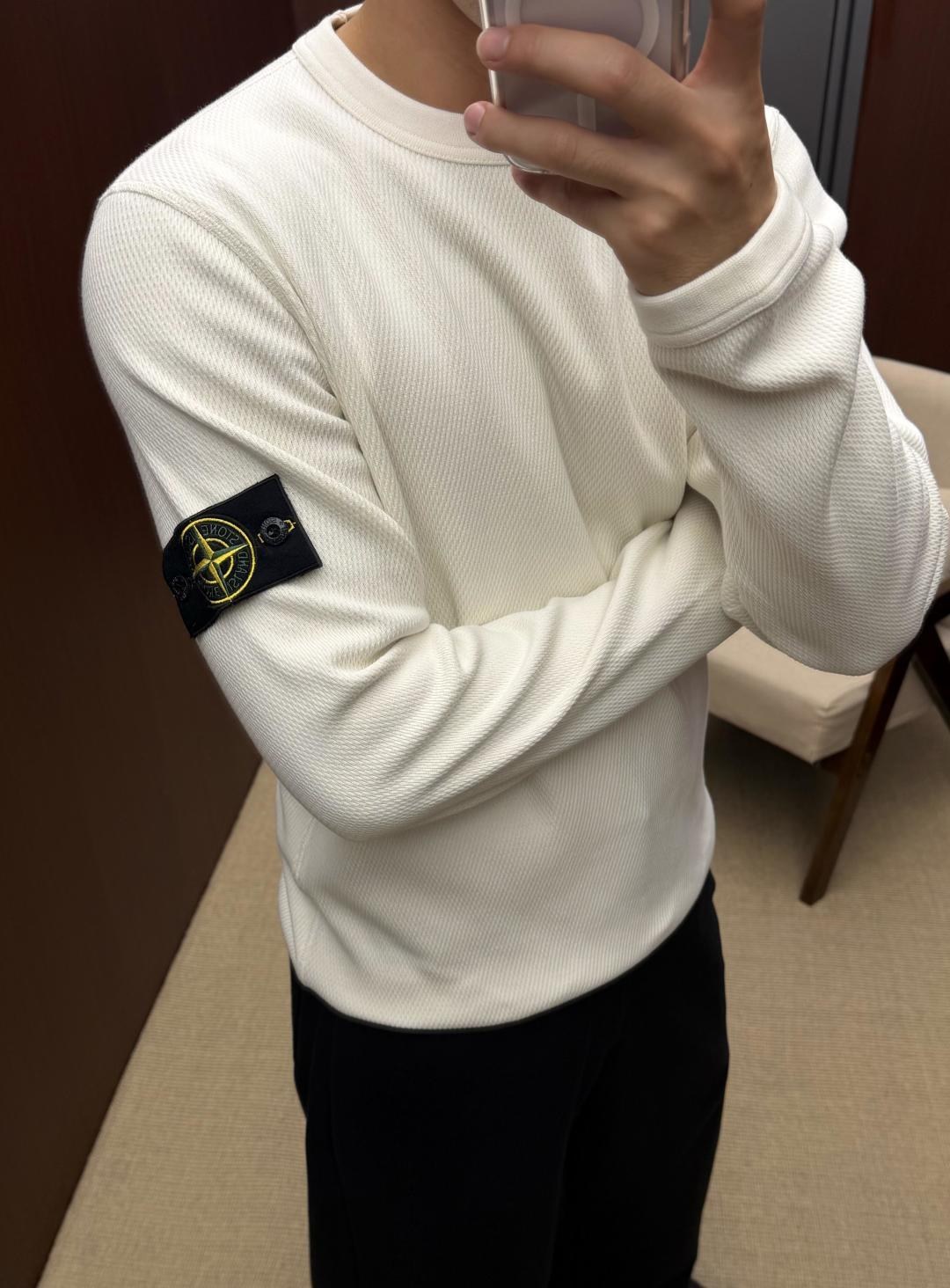 스톤 아일랜드 컴퍼스 패치 와플 니트 크루넥 스웨트셔츠