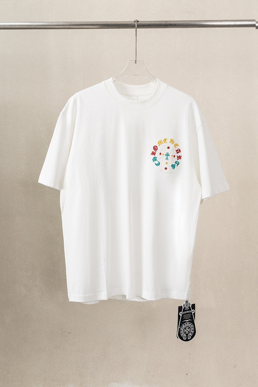 크롬하츠 멀티 컬러 크로스 로고 자수 반팔 티셔츠