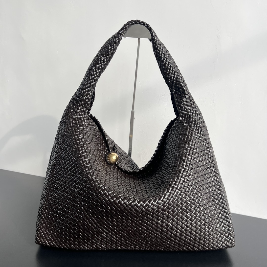 보테가 베네타 토스카 홉 라지 인트레치아토 호보백