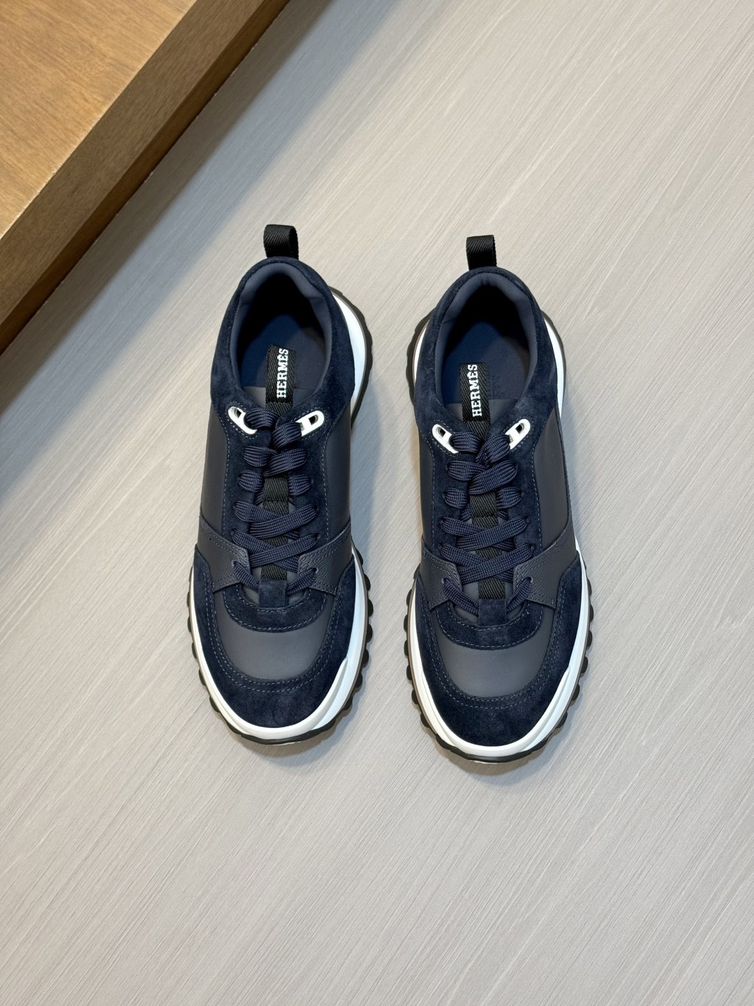 에르메스 Leader 스니커즈