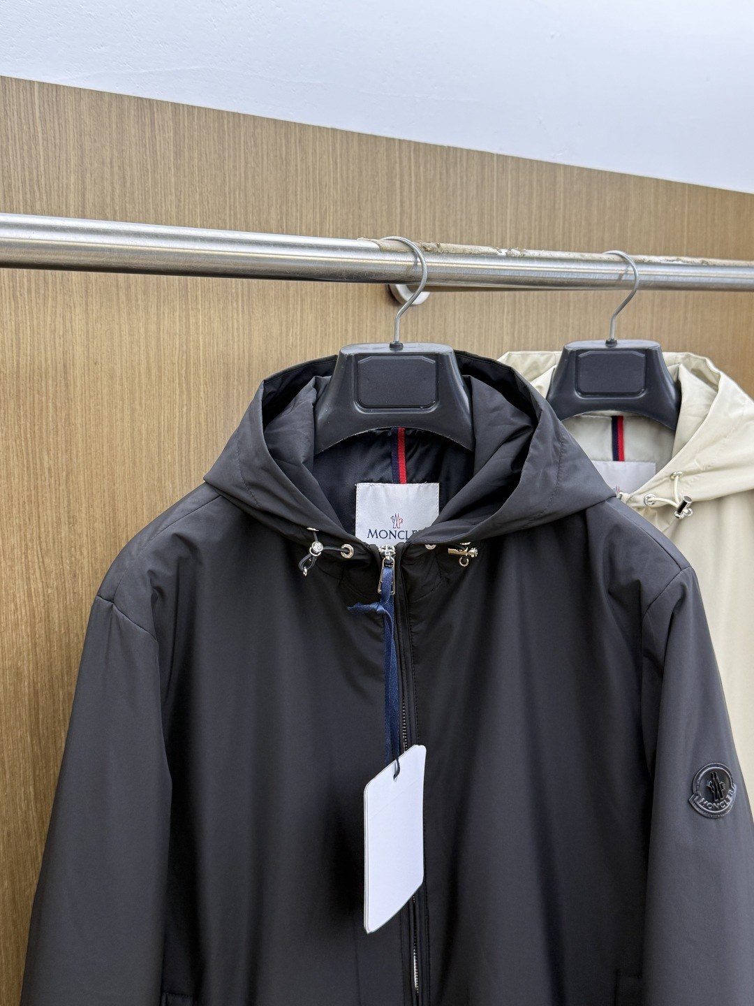 몽클레르 로고 패치 후드 집업 재킷