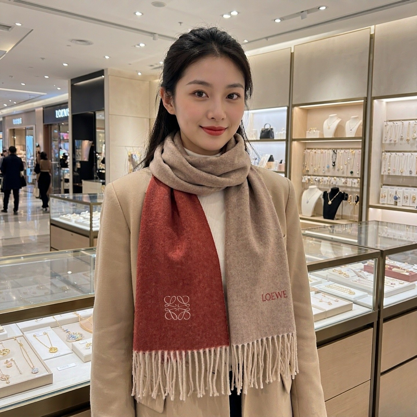 로에베 아나그램 투톤 프린지 머플러