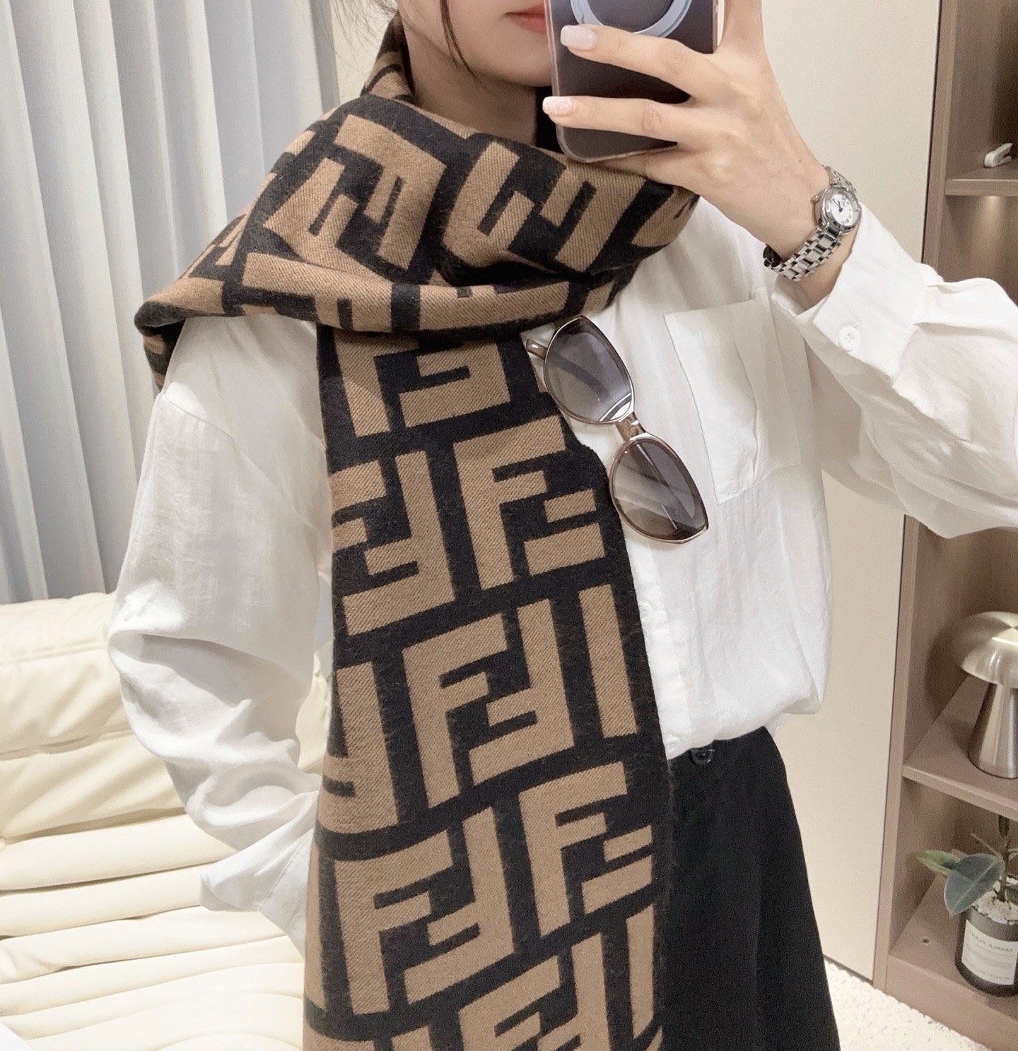 펜디 FF 로고 자카드 프린지 스카프