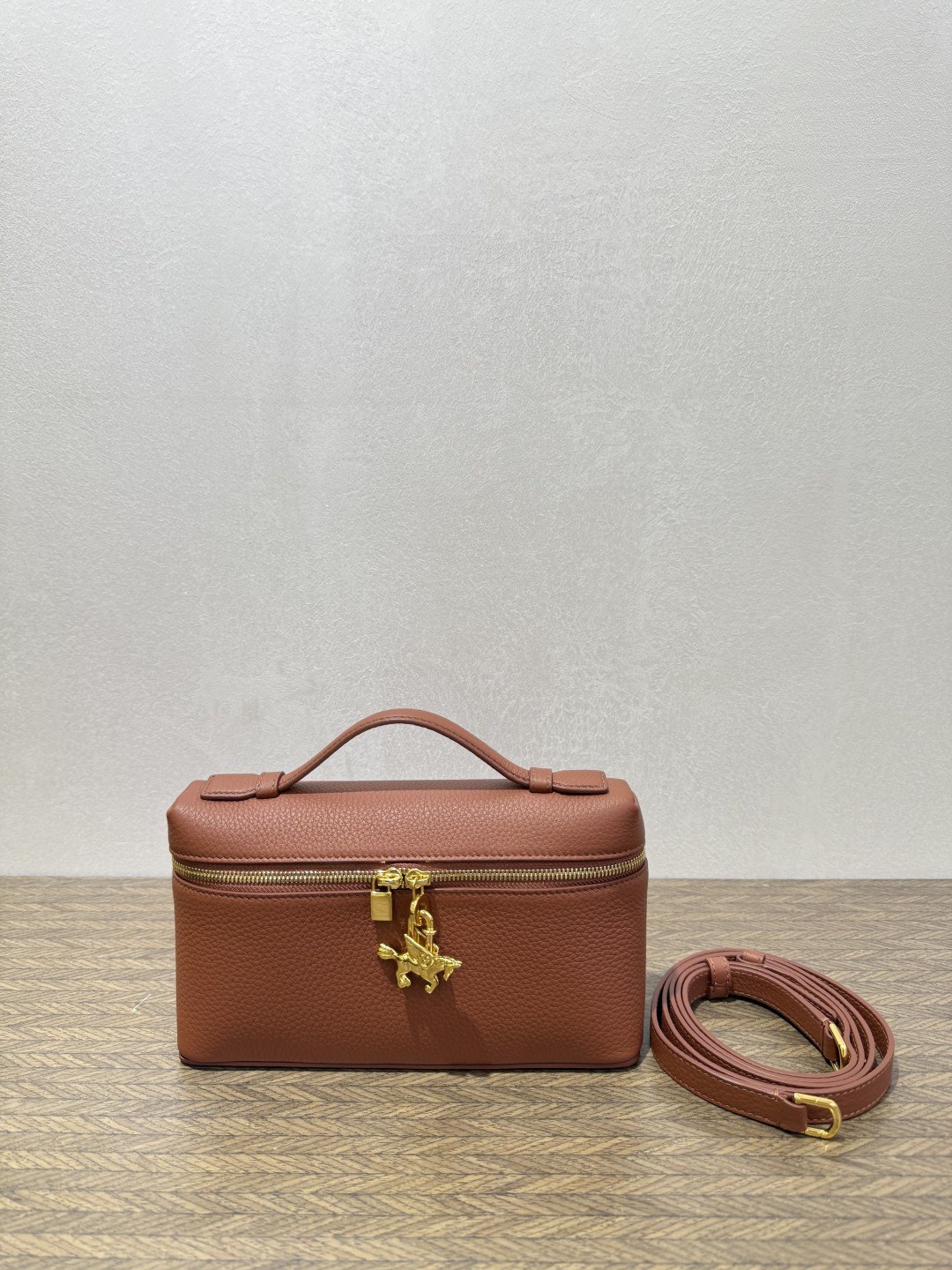 로로피아나 엑스트라 포켓 L19
