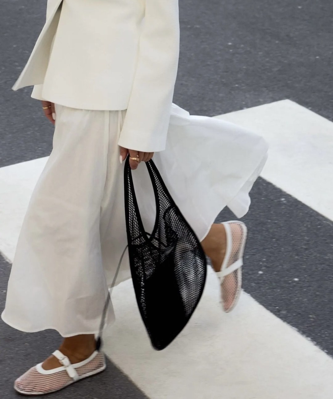 알라이아 르 파니에 알라피쉬(Le Panier Alaïa) 라지 피쉬넷 토트백